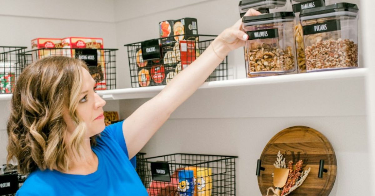 how to arrange kitchen storage