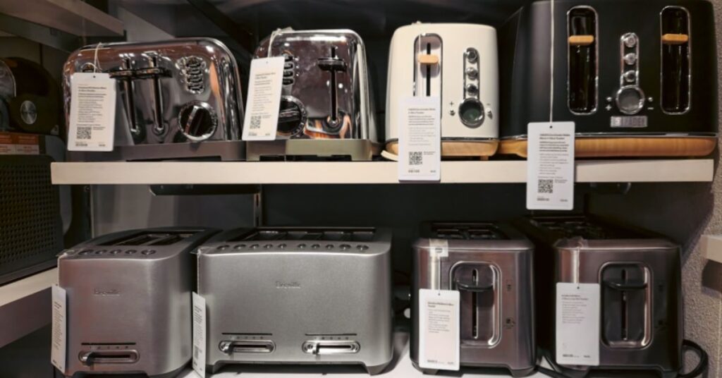 Storage Solutions for a Functional Kitchen