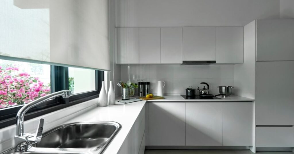 Minimalism Over Maximalism